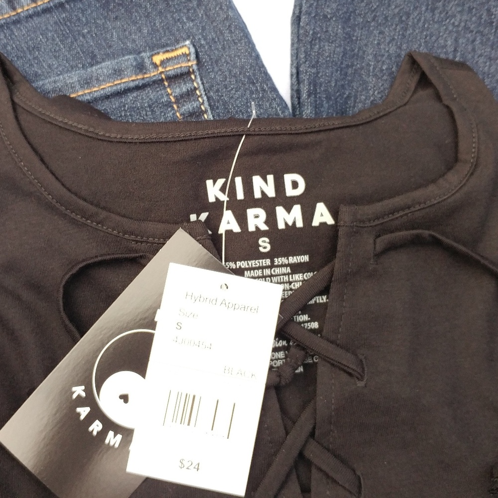 Stylish Hybrid Lace Up Tee - Picture 5 of 5